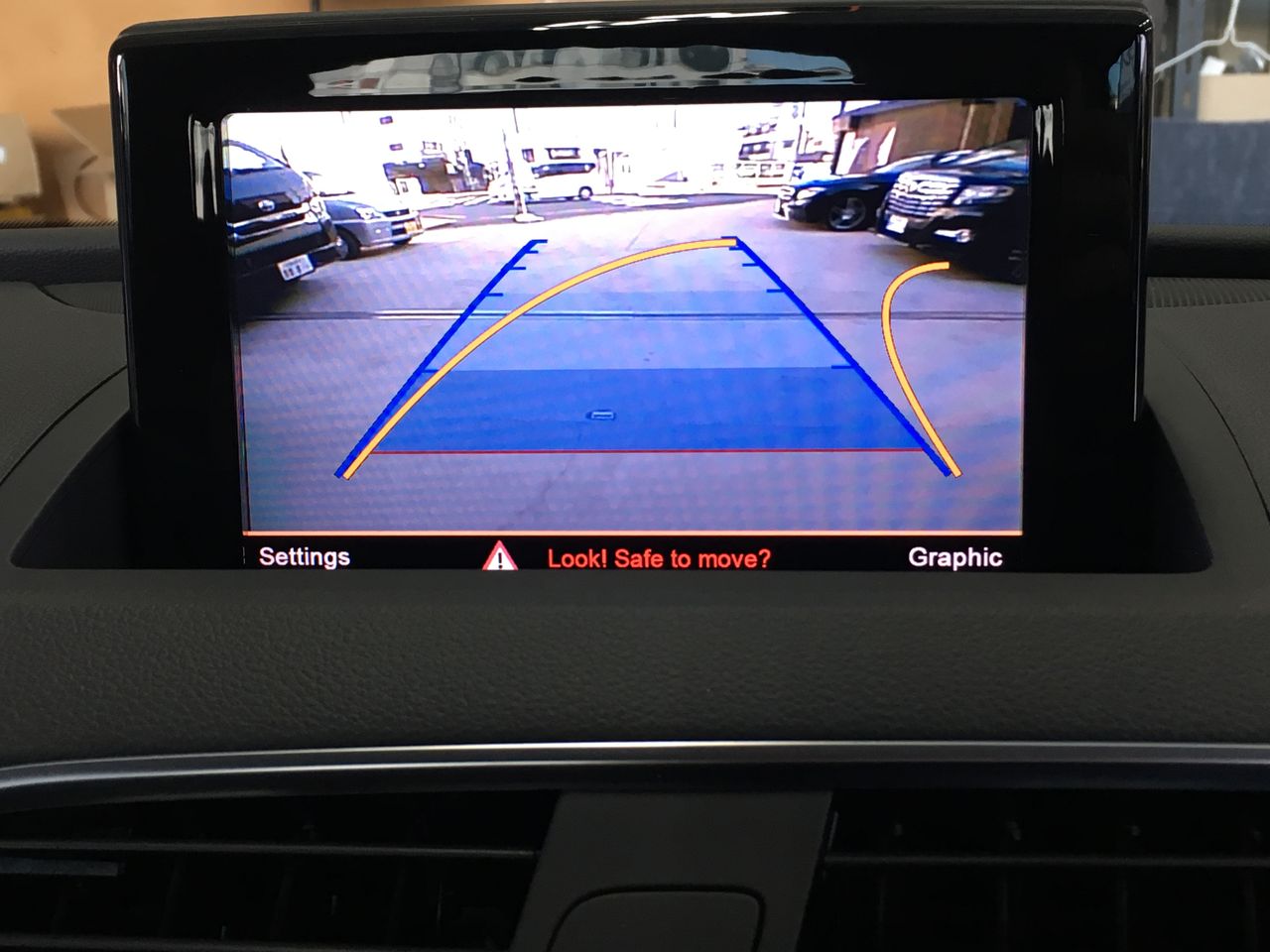 アウディq3にバックカメラとtvキャンセラーを取付しました 大阪府東大阪市の サウンド21 ブログ メルセデスベンツ bmw アウディq3にバックカメラとtvキャンセラーを取付しました 大阪府東大阪市の サウンド21 ブログ メルセデスベンツ bmw