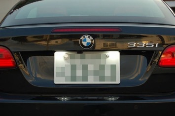 E93 バックカメラ