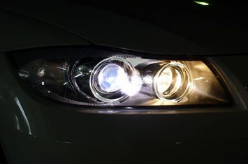 BMW E90 �����ϥ�����