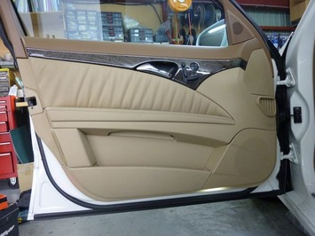 W211 CDI ドアスピーカー
