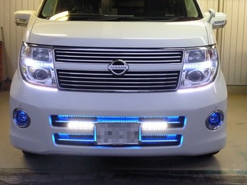 エルグランド デイライト LED