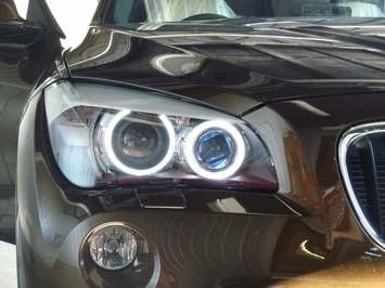 BMW X1 リングLED