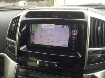 ランクル200 ナビ取付 7W