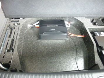 AudiTT 床下アンプ