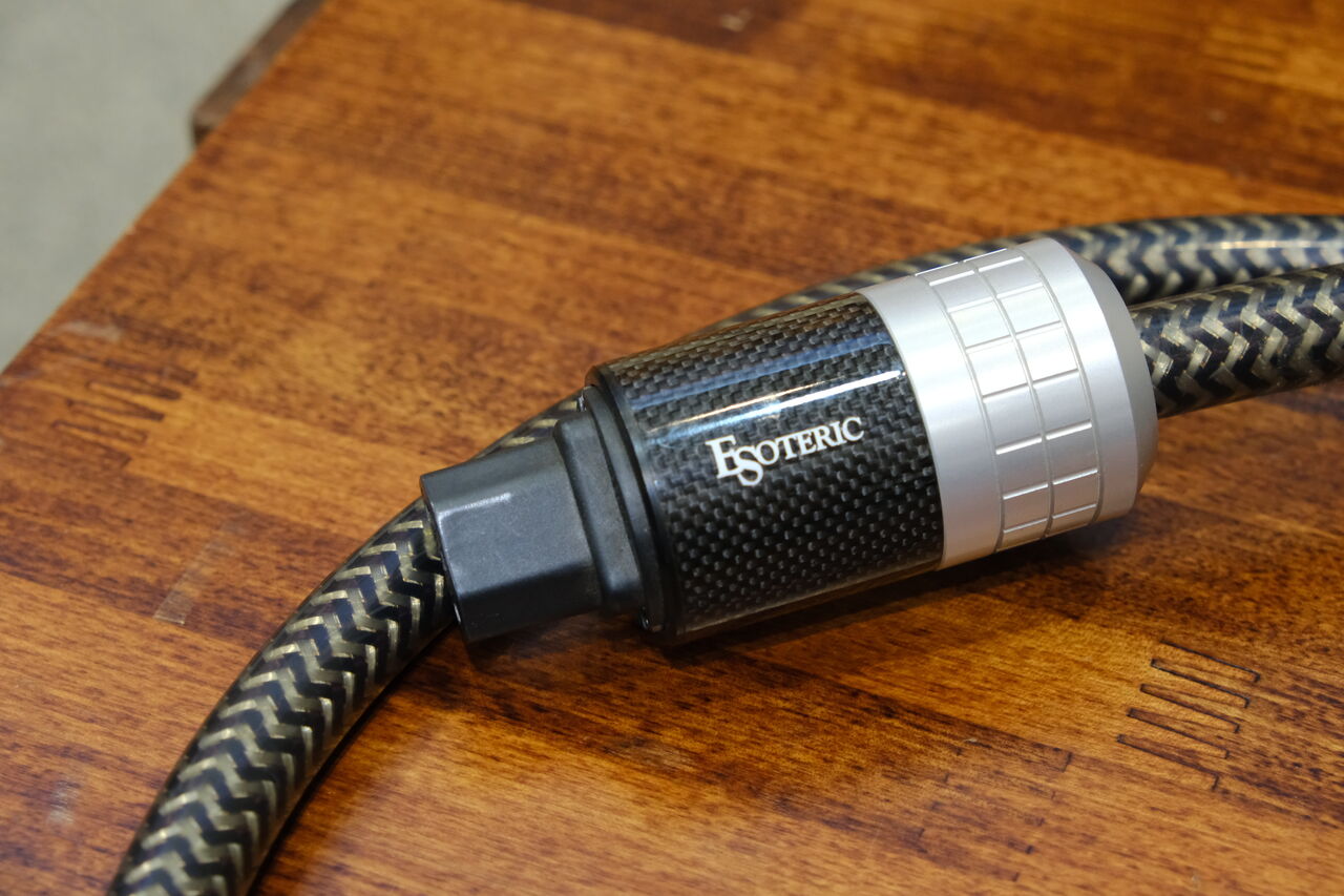 エソテリック ESOTERIC 7N-PC7500 (1.5m) 電源ケーブル 元箱付