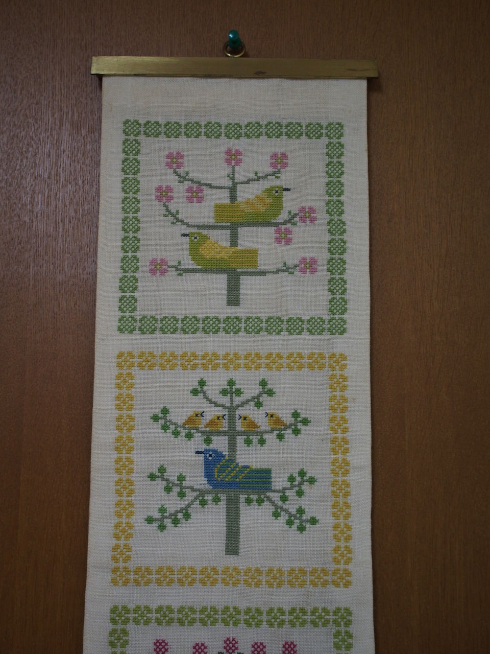 フレメ・デンマークのクロスステッチ 花と小鳥 （1