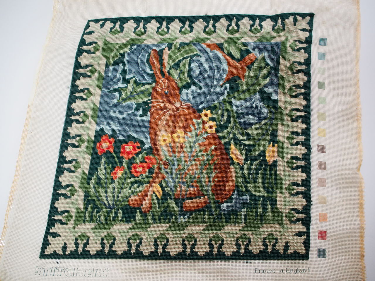 William Morris 野ウサギのニードルポイント : サウンド オブ クロス