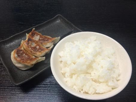 7c3953f1749b48b51de7670c21c8cfc2_t