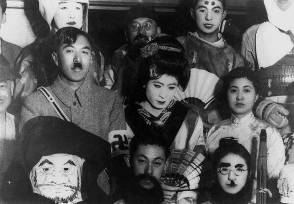 歴史 和服姿のヒトラーの写真 英国メディア こっけいでおかしい 新華社 きままと 歴史 和服姿のヒトラーの写真 英国メディア こっけいでおかしい 新華社 きままと