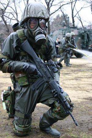ガスマスク着けた兵士や特殊部隊ってカッコいいよな きままと ガスマスク着けた兵士や特殊部隊ってカッコいいよな きままと