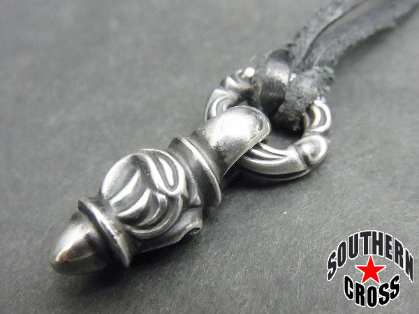 レナードカムホート イーグル ペンダント