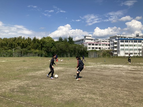 11DE8F57-86A4-4161-865B-D7AEA60926A8