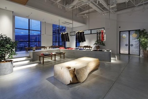 940904194f06f64037834f17855ec21285794b25