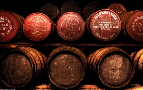 whisky_barrels-1920x1200-1024x640