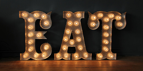 vintage_circus_light_letters
