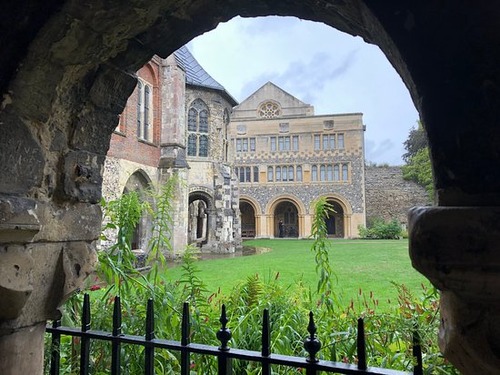 cathedral-s-herb-garden