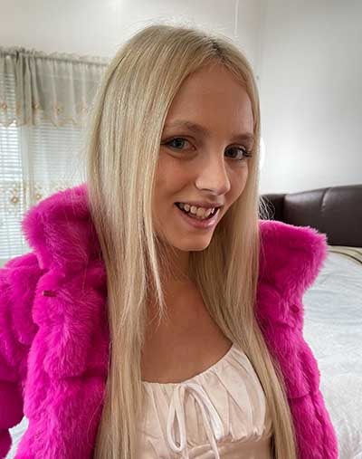 Kate Bloom Wiki, Biography, Age, Measurements, Boyfriend, Pics & More