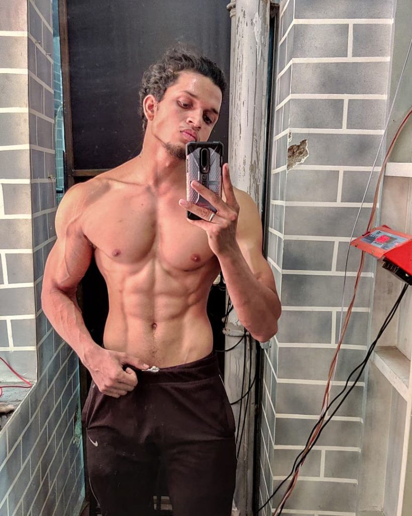 Yash Anand Biography, Wiki, Age, Height, Girlfriend, Networth