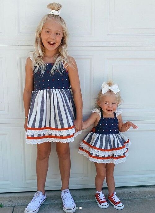 Posie LaBrant with her elder sibling Everleigh Rose Soutas