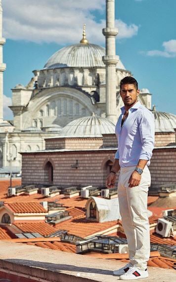 Jeremy Jauncey likes traveling