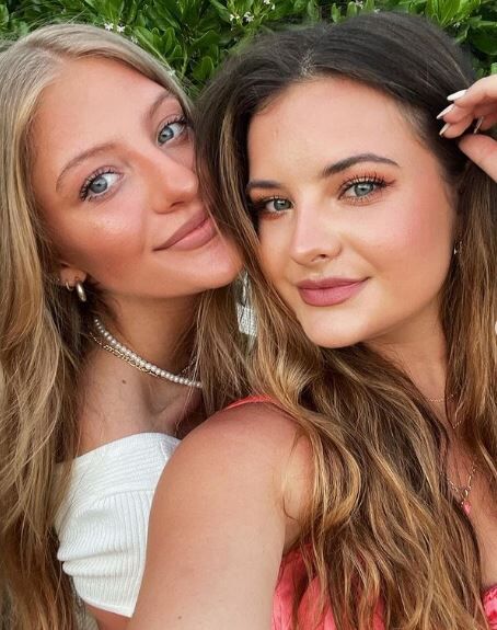 Brooke with her sister Paige Hyland