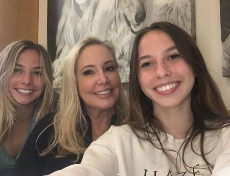 Shannon Beador with her twin daughters