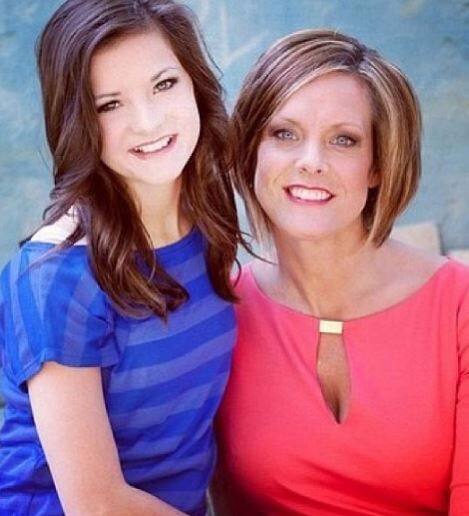 Brooke with her mother Kelly Hyland