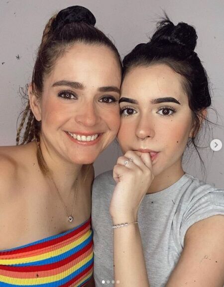 Domelipa shares a picture with her mother Norma Robledo