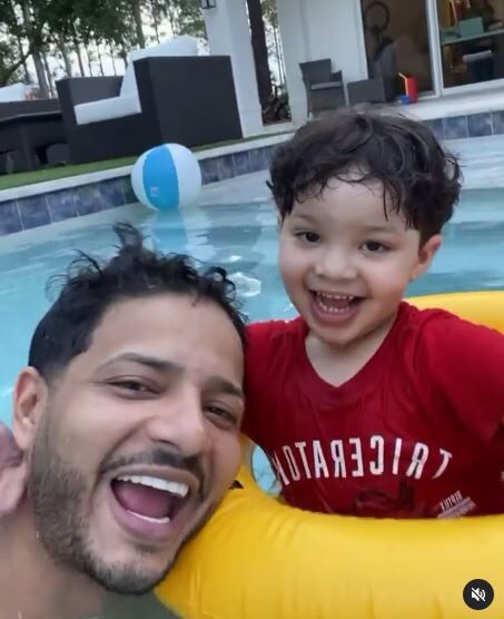 Flow La Movie with his son Jayden Hernandez