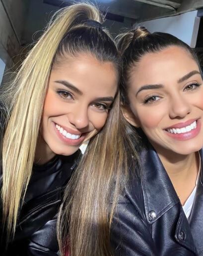 Keyla with her sister Keyt Alves