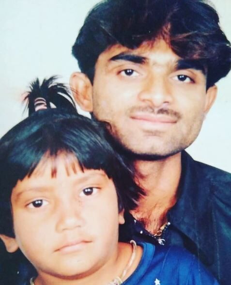 Old image of Kamlesh Barot with his sister