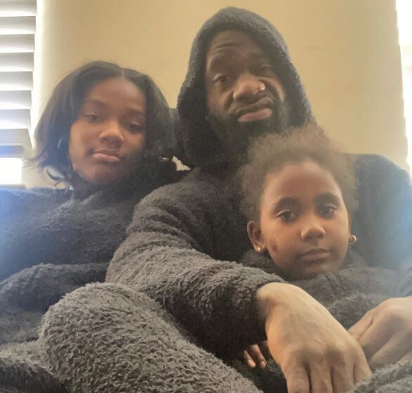 Tobias Dorzon with his daughters