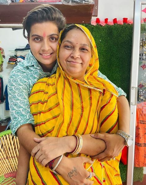 Ratan Chauhan with her mother