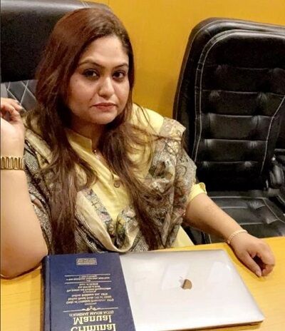 Yasmeen Wankhede is a famous Criminal Advocate and best recognized for being the sister of Sameer Wankhede