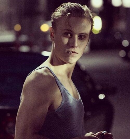 Max Schimmelpfennig made his acting debut with a TV series called Tatort as Benny Hilpert Markus Konzack