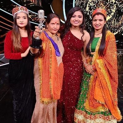 Jyotideep Rajan with her Mother & Family