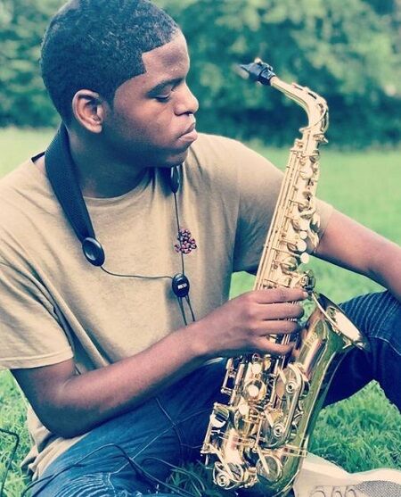 Avery Dixon Age, Birthday & Zodiac Sign