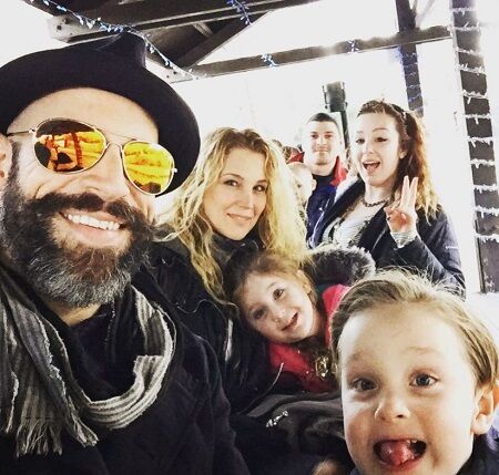 Adalynn Rose Daughtry with her complete family