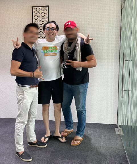 Xian Gaza and his friends