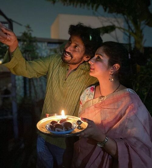 Sakshi Joshi is married to her husband Vinod Kapri