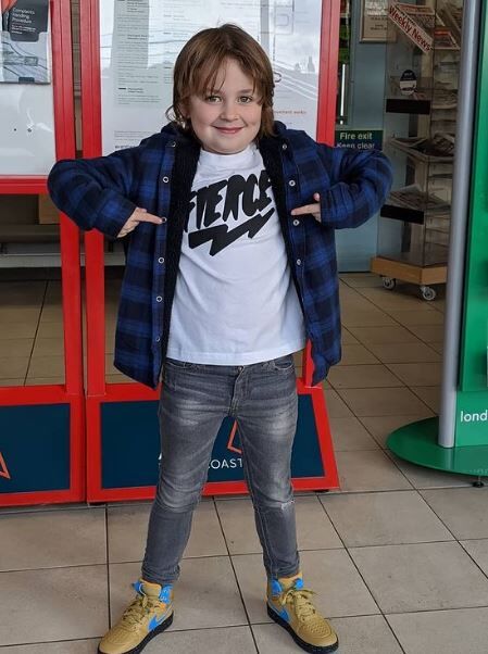 Jude Riordan height