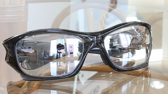 Oakley オークリー Pitbull ピットブル レンズ交換 上田 東御メガネのコミヤマブログ Oakley オークリー Pitbull ピットブル レンズ交換 上田 東御メガネのコミヤマブログ