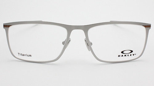 oakley2104