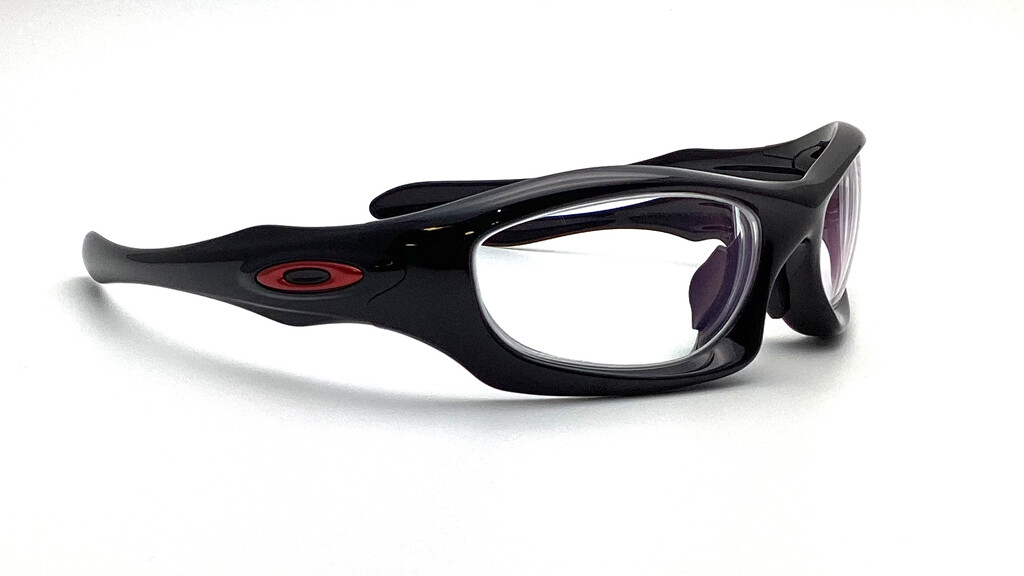 OAKLEY(オークリー)往年の名作レンズ交換!! PIT BULL OAKLEY(オークリー)往年の名作レンズ交換!! PIT BULL