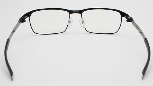 oakley2051