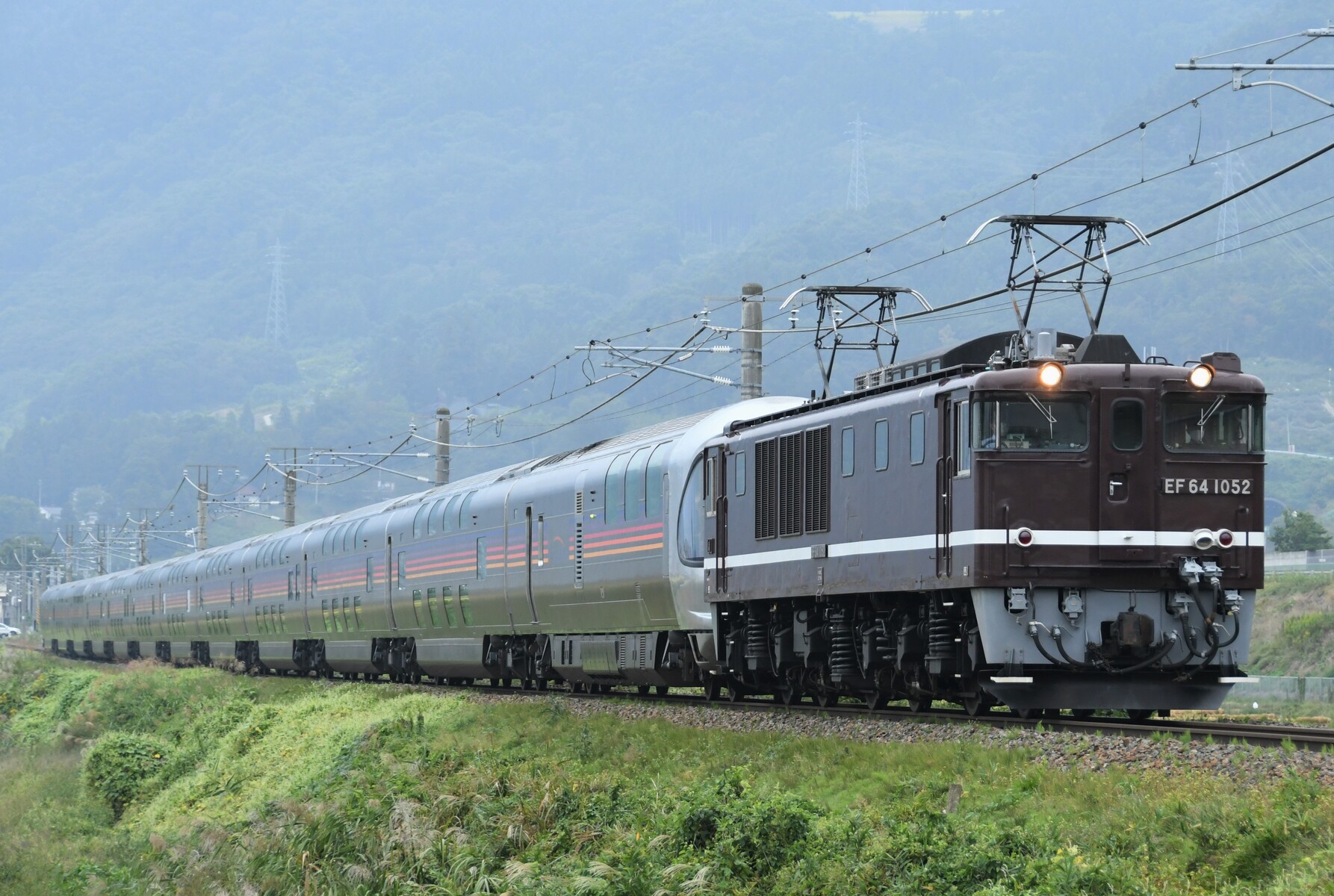 10月4日 信州カシオペア紀行が運転 東海道線上り出発進行 旧上り本線出発進行ブログ