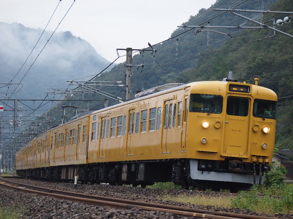 N*I様 鉄道部品 JR 伯備線 山陽線 プラ製行先板 岡山持ち4枚