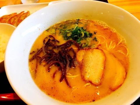 18699999_1289306057834062_2110356053711555636_n