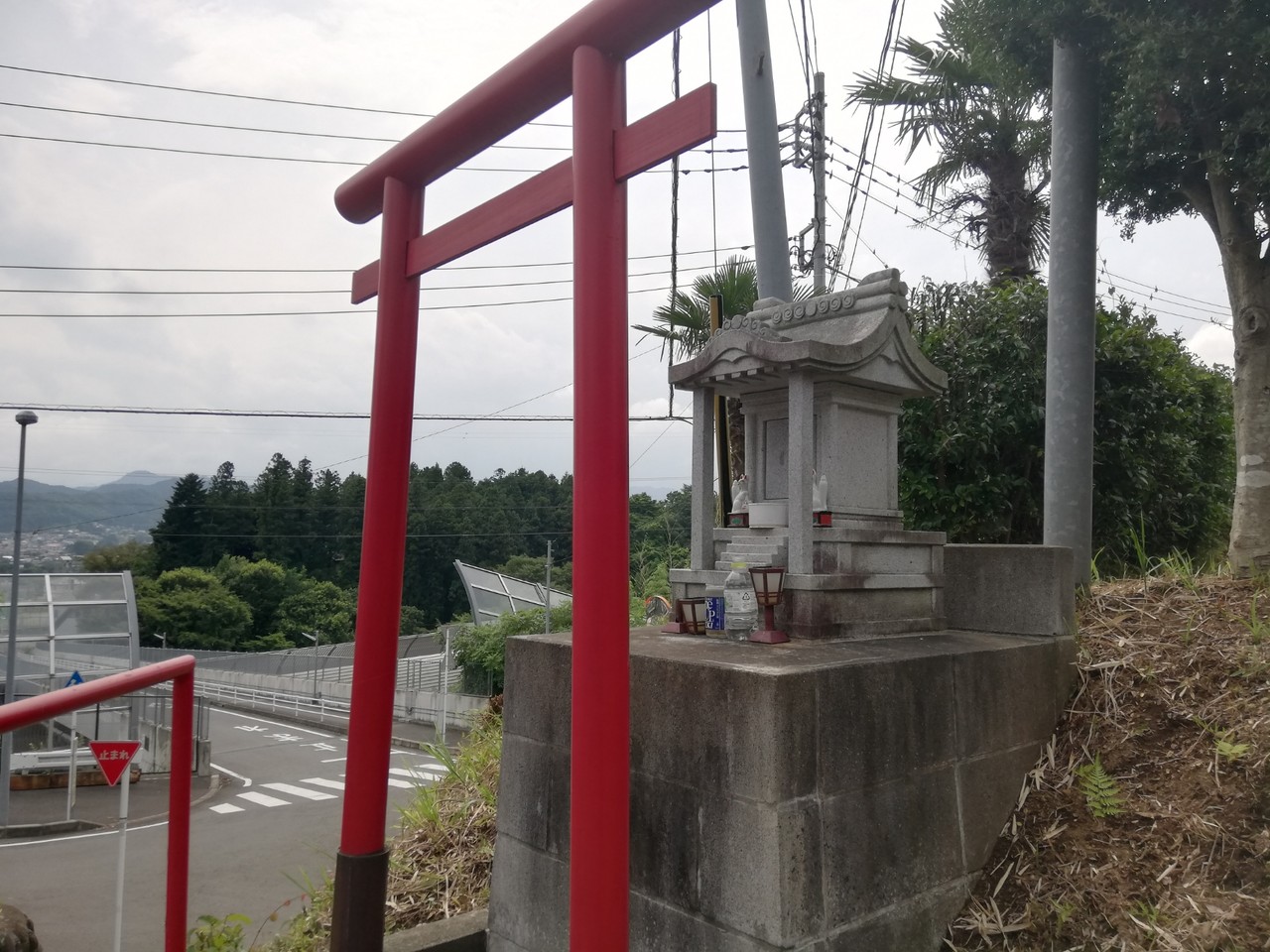 おもいつかへん 白笹稲荷神社 神奈川県相模原市緑区中沢 おもいつかへん 白笹稲荷神社 神奈川県相模原市緑区中沢