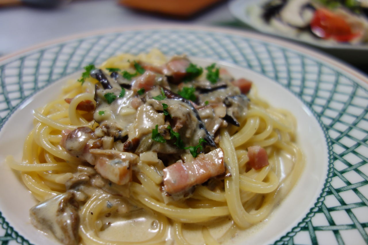 フンギポルチーニとチーズのパスタ ひじきと豆腐のサラダ Spicemagic195の料理ブログ